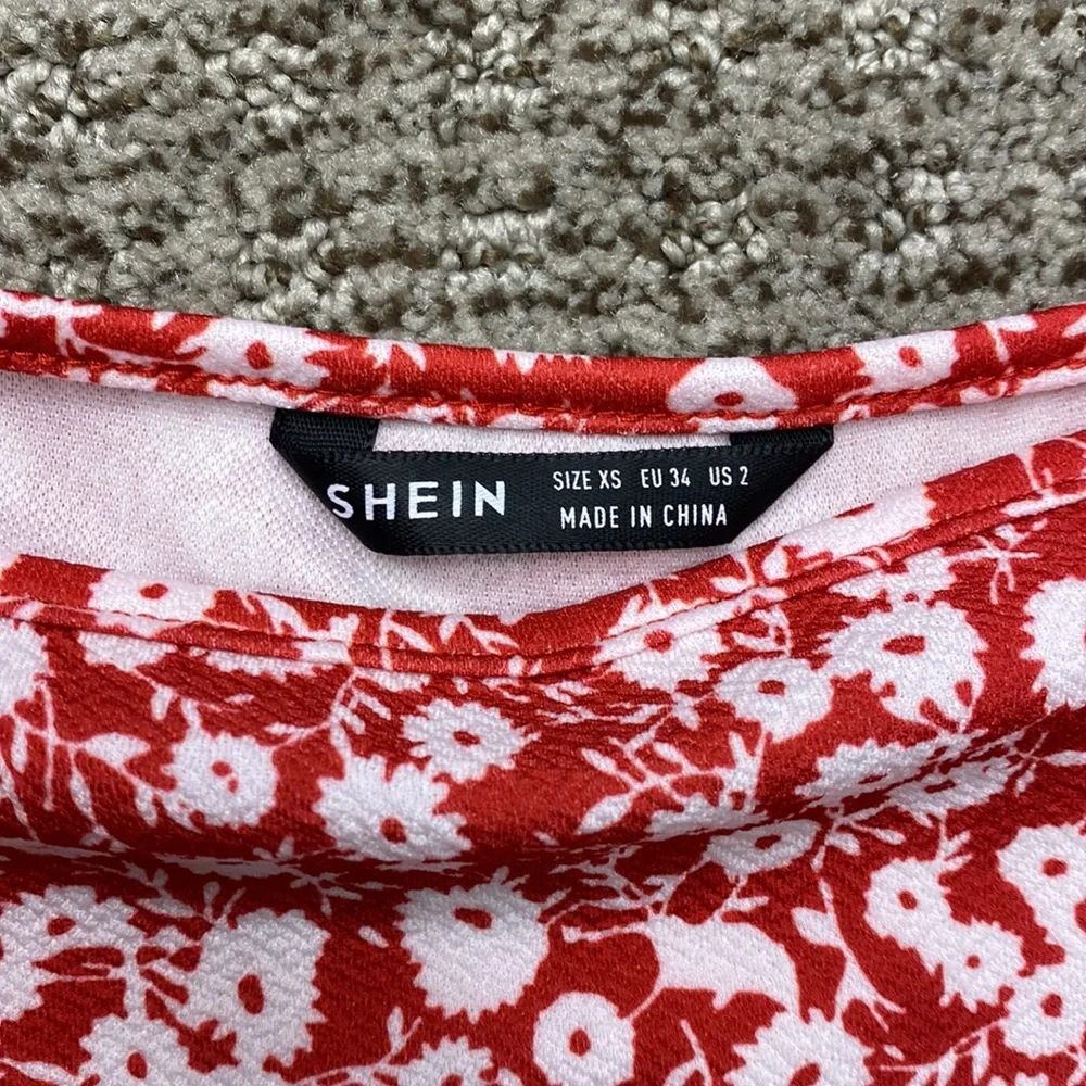 SHEIN Set - Picture 3 of 5